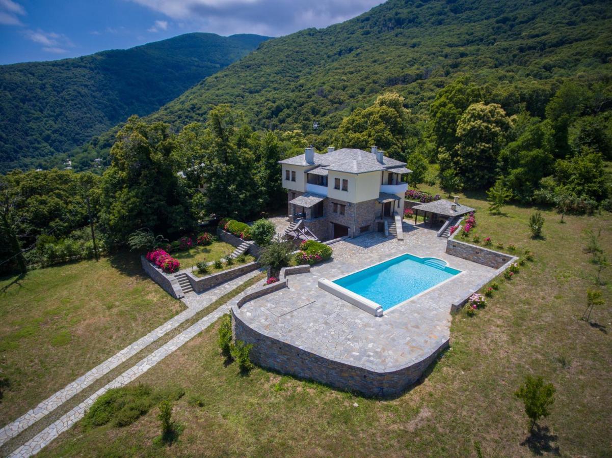 Luxury Villa With Pool In ซาการาดา ภายนอก รูปภาพ