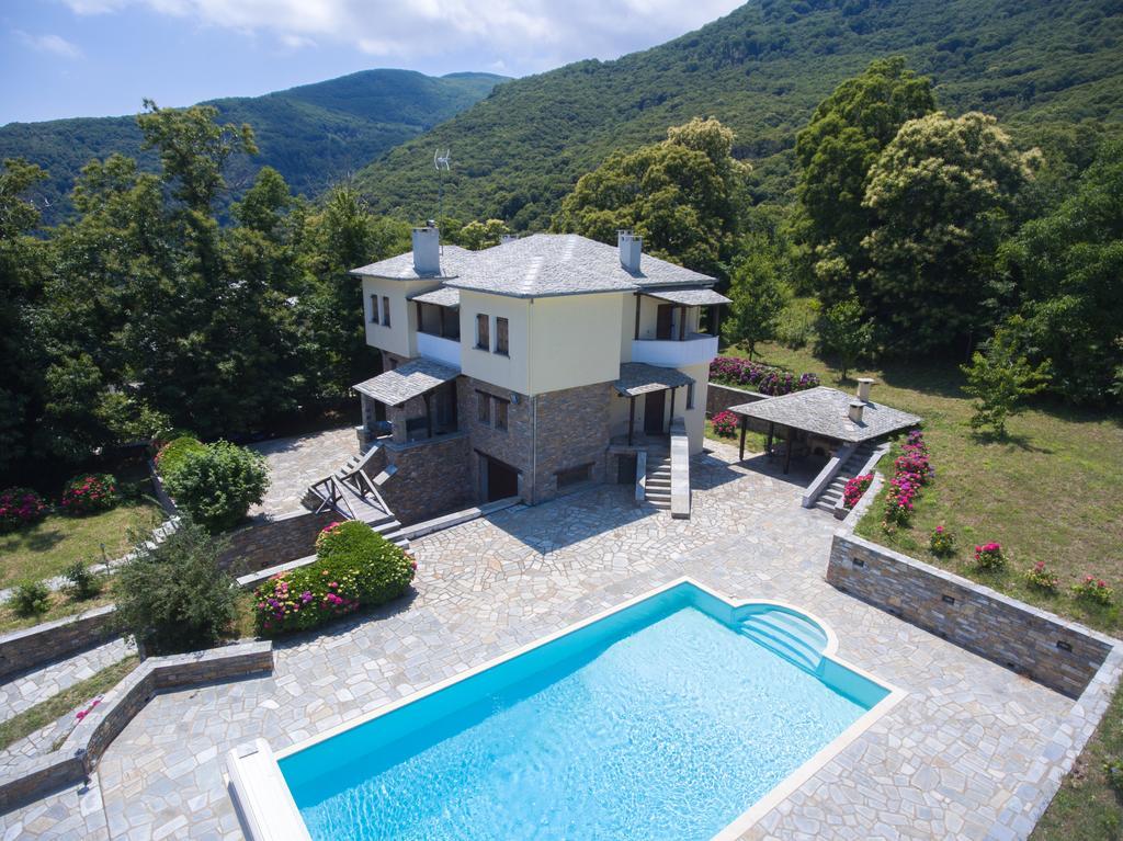Luxury Villa With Pool In ซาการาดา ภายนอก รูปภาพ