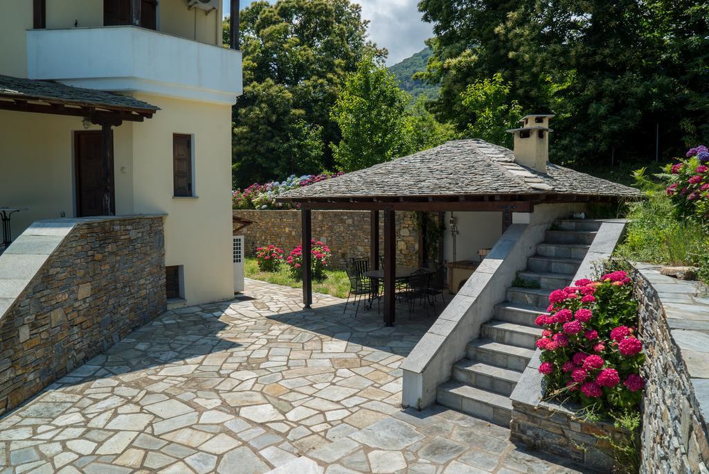 Luxury Villa With Pool In ซาการาดา ภายนอก รูปภาพ